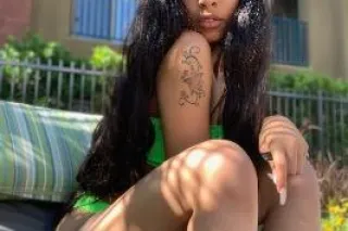 Let me be you're trophy 💎🏆 - Image 1